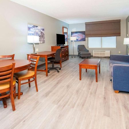 Wingate By Wyndham Tuscaloosa Hotel Bagian luar foto