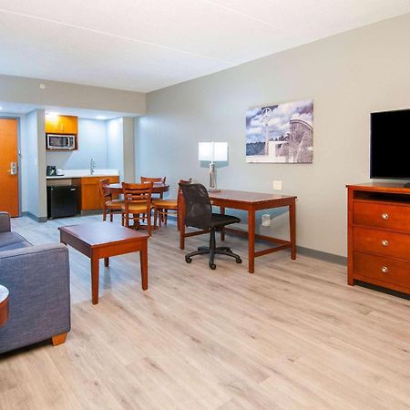 Wingate By Wyndham Tuscaloosa Hotel Bagian luar foto