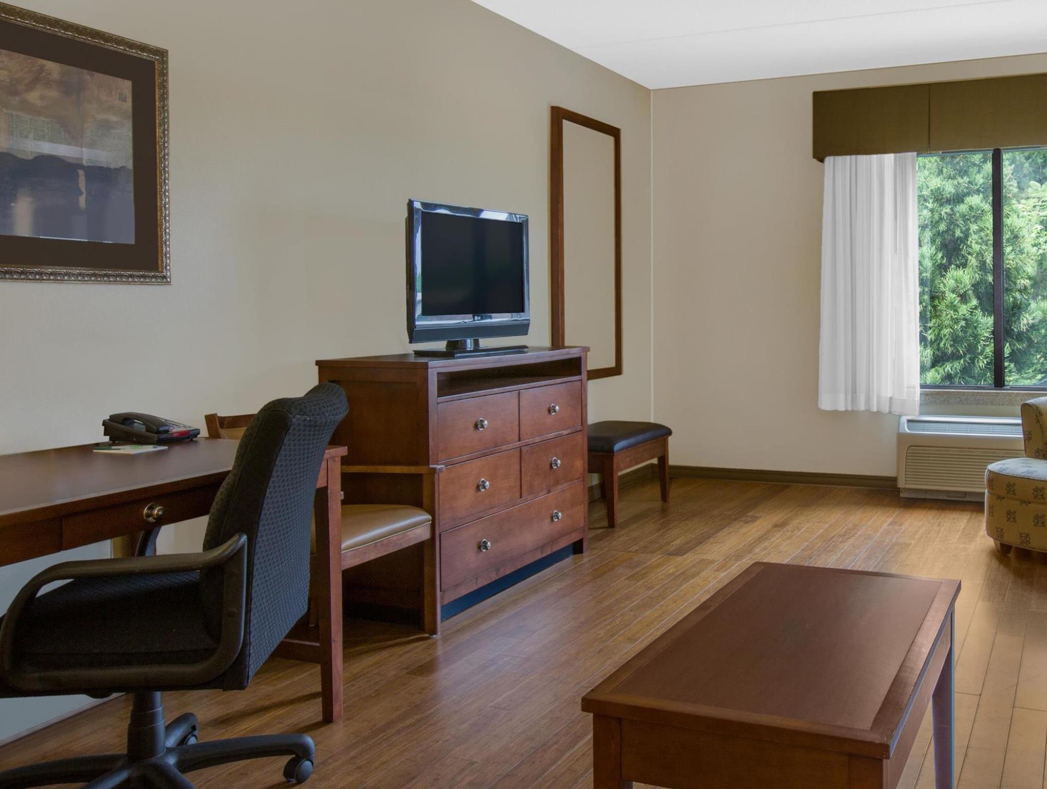 Wingate By Wyndham Tuscaloosa Hotel Bagian luar foto