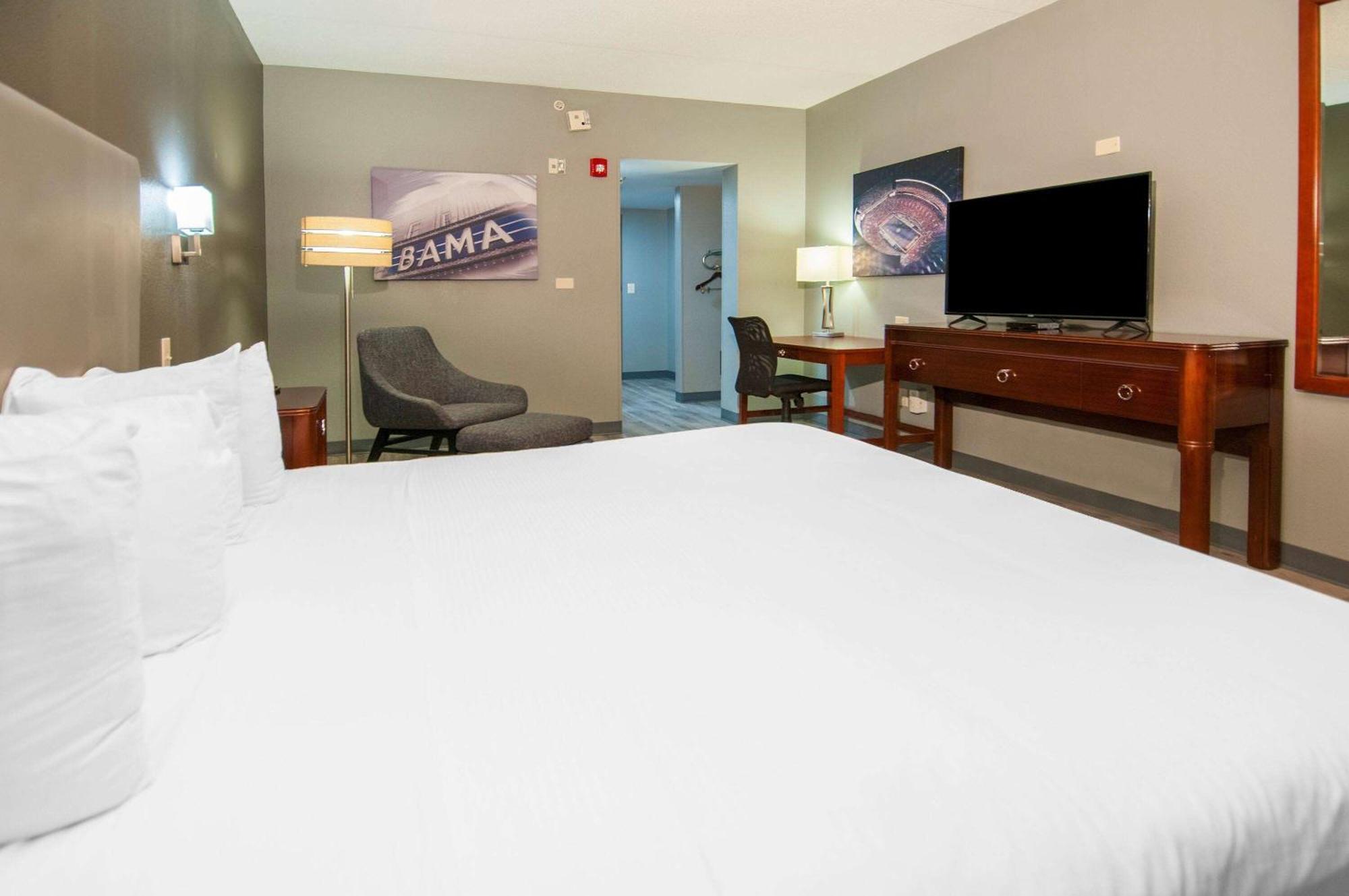 Wingate By Wyndham Tuscaloosa Hotel Bagian luar foto